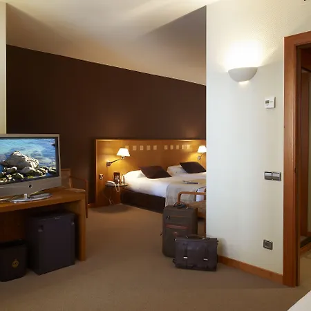 Carlemany 4*